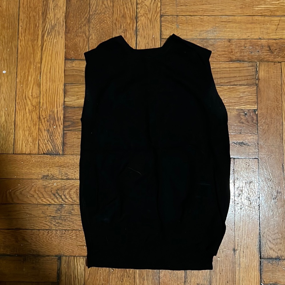 Knit sleeveless shell by Zara